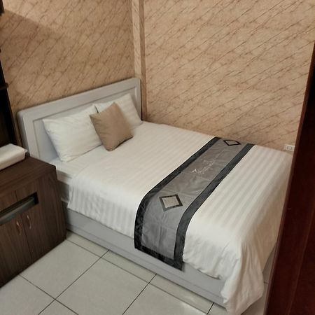 Roma Hotel Noi Bai Airport Hanoj Exteriér fotografie