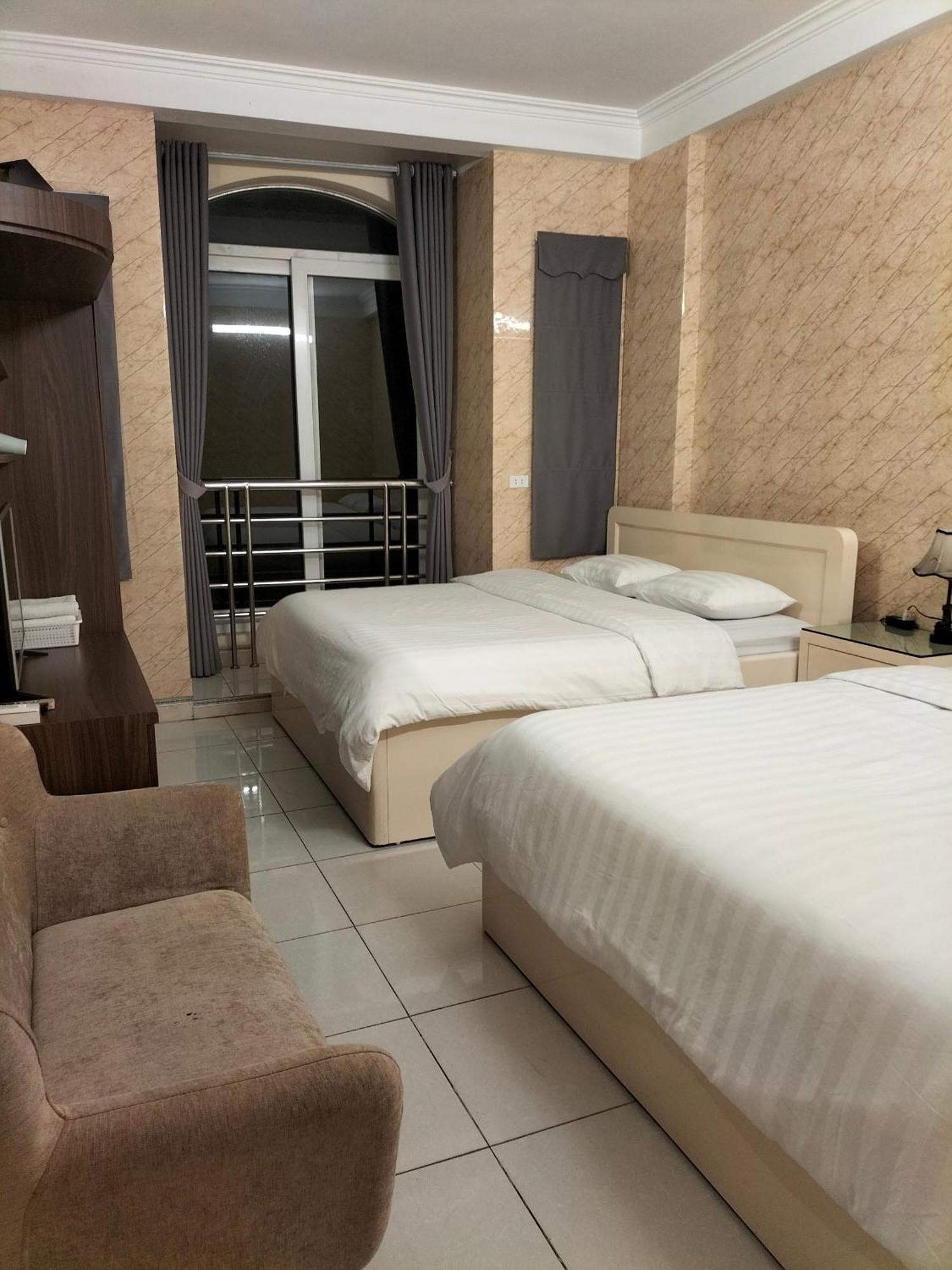Roma Hotel Noi Bai Airport Hanoj Exteriér fotografie
