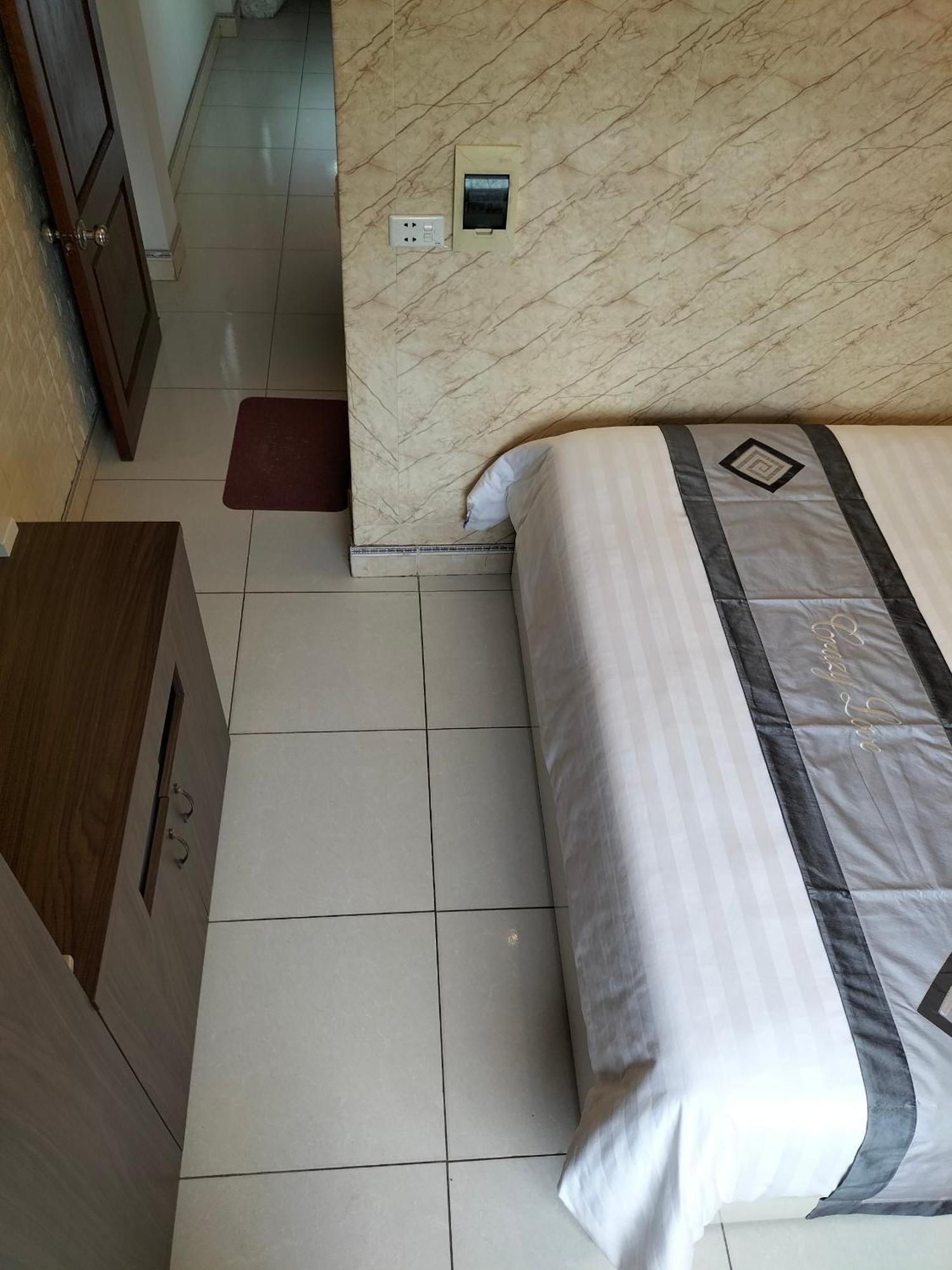 Roma Hotel Noi Bai Airport Hanoj Exteriér fotografie