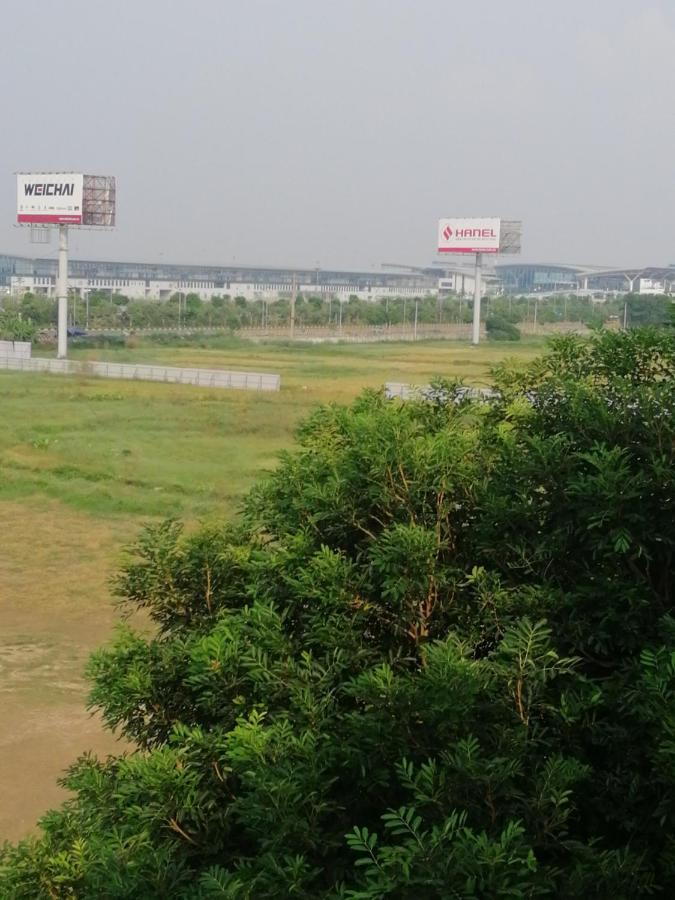 Roma Hotel Noi Bai Airport Hanoj Exteriér fotografie